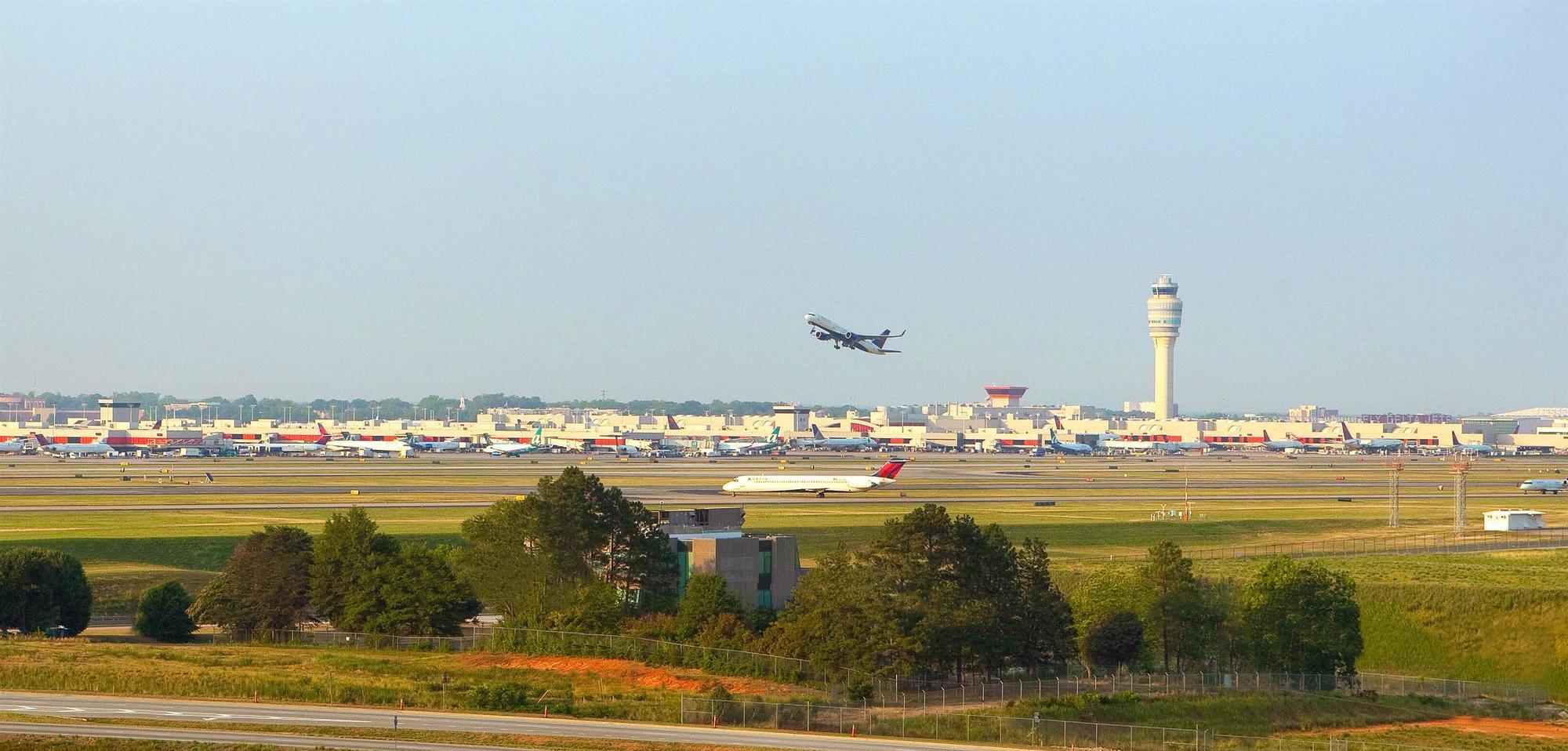Sheraton Atlanta Airport Hotel 大学公园 外观 照片